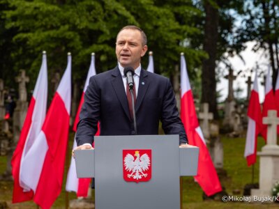 Zdjęcie okładkowe wpisu Karol NAWROCKI: Fałszywa historia tworzy fałszywą politykę