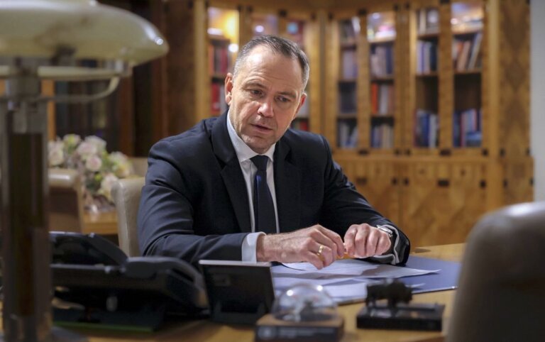 Polacy pozytywnie oceniają prezydenta