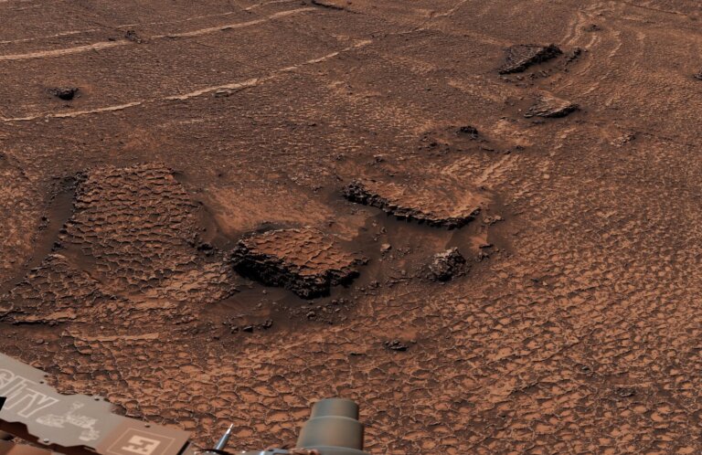 Curiosity odkrył na Marsie niezwykłe struktury przypominające plastry miodu