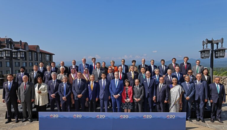Świat zaczyna bać się chińskiej nadprodukcji. Spór na G20 większy niż wojna celna [NYTimes]