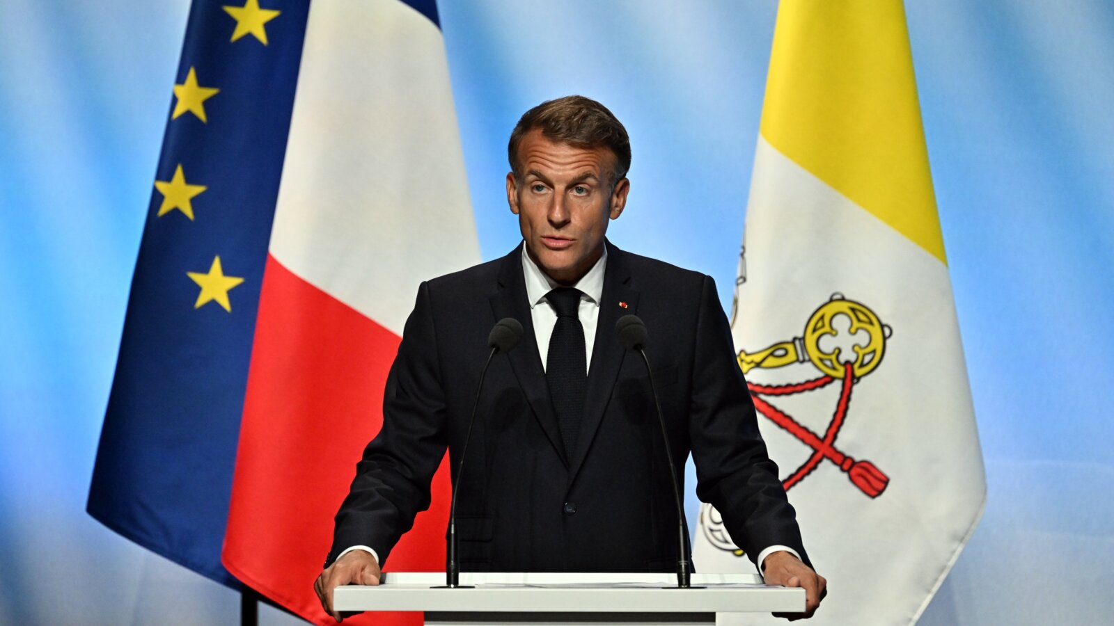 Emmanuel MACRON: Europa musi odzyskać odwagę swoich założycieli